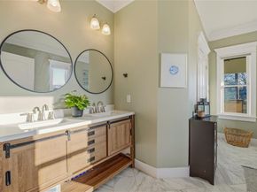 818 W Richmond Avenue , Fort Worth Texas 76110