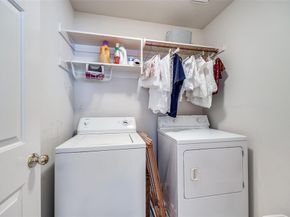 1536  Waterside Court , Dallas Texas 75218