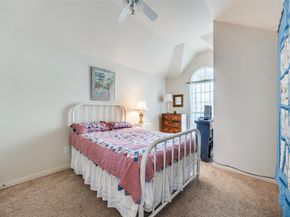 1536  Waterside Court , Dallas Texas 75218