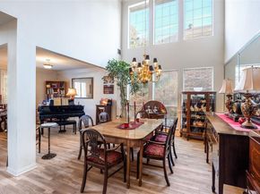 1536  Waterside Court , Dallas Texas 75218