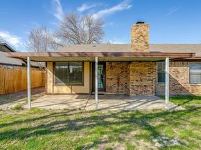 1812  Briar Run , Benbrook Texas 76126