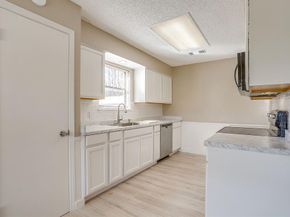 1812  Briar Run , Benbrook Texas 76126