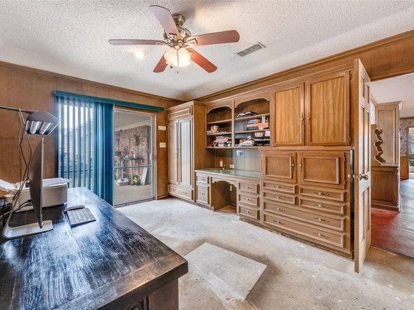 5001  Boulder Lake Road , Fort Worth Texas 76103