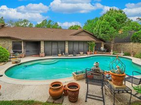 2000  Shadow Ridge Drive , Arlington Texas 76006