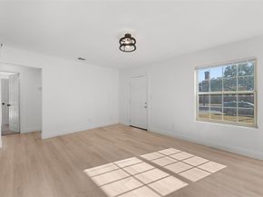 2725  Yucca Avenue , Fort Worth Texas 76111