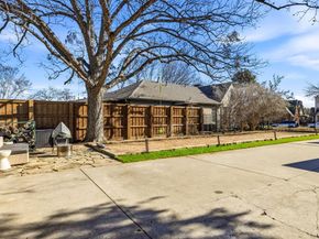 904  Clermont Avenue , Dallas Texas 75223