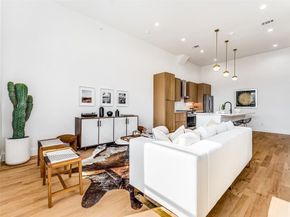 2080  Kelly Avenue  106, Dallas Texas 75215