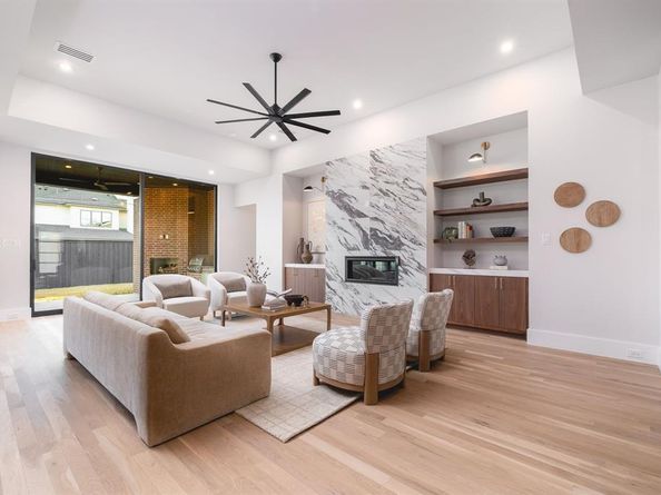 3950  Rochelle Drive , Dallas Texas 75220