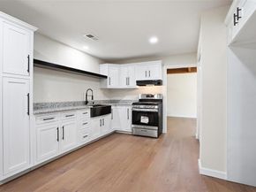 208  Shoreline Drive , Azle Texas 76020