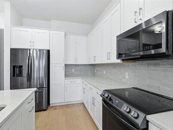 2700  Old Denton Road  1044, Carrollton Texas 75007