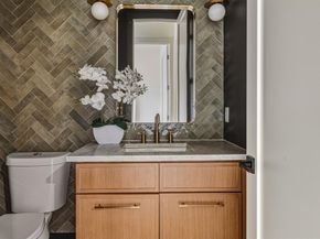 917  Brookwood Drive , Dallas Texas 75224