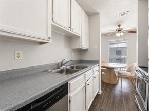4502  Gaston Avenue  111, Dallas Texas 75246