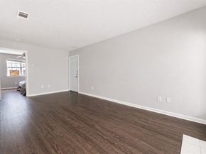 4502  Gaston Avenue  111, Dallas Texas 75246