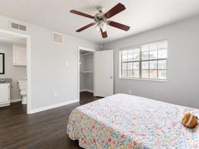 4502  Gaston Avenue  111, Dallas Texas 75246