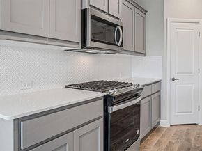 1469  CANTERBURY Trail , DeSoto Texas 75115