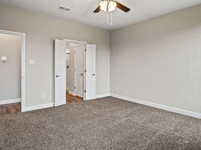 1469  CANTERBURY Trail , DeSoto Texas 75115