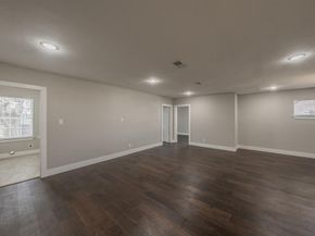 2204  Dunloe Avenue , Dallas Texas 75228