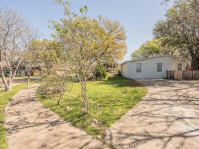 2204  Dunloe Avenue , Dallas Texas 75228