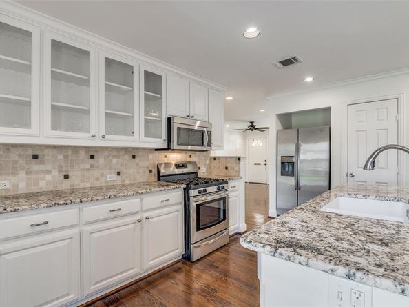 10651  Larchfield Lane , Dallas Texas 75238