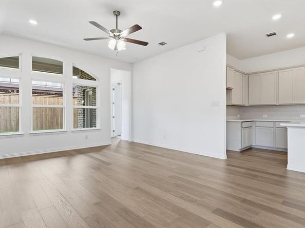 2824  Alcove Lane , Corinth Texas 76210