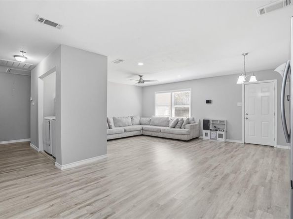 1540  Roma Lane , Fort Worth Texas 76134