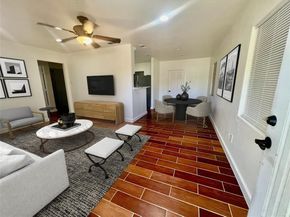 2212  Barlow Avenue , Dallas Texas 75224