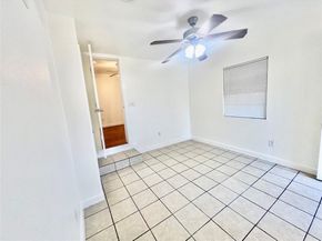 2212  Barlow Avenue , Dallas Texas 75224