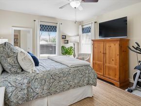 846  Peavy Road , Dallas Texas 75218
