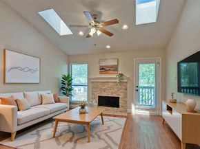 5616  Preston Oaks Road  110, Dallas Texas 75254