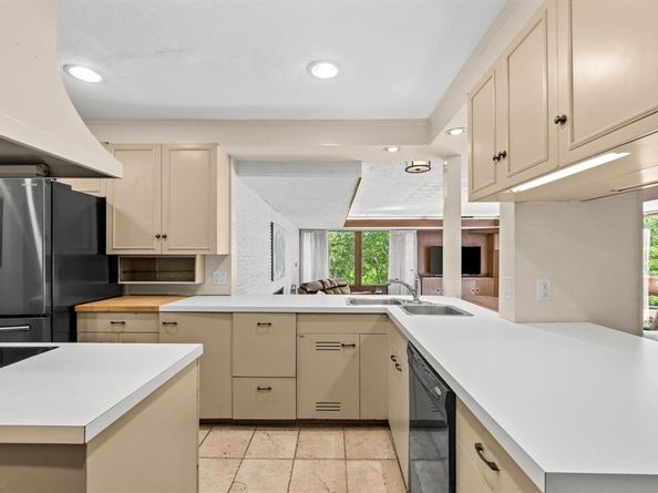 1504  Smilax Avenue , Fort Worth Texas 76111