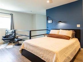 3033  San Jacinto Street  322, Dallas Texas 75204