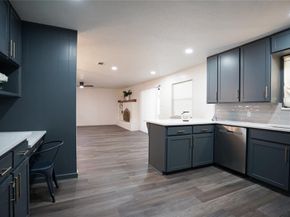2121  Stonegate Drive N, Bedford Texas 76021