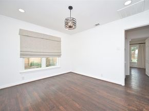 2226  Carnes Street , Dallas Texas 75208