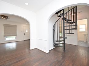 2226  Carnes Street , Dallas Texas 75208