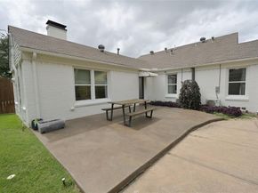2226  Carnes Street , Dallas Texas 75208