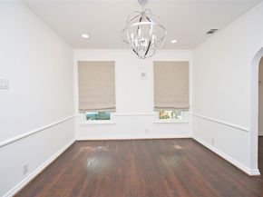 2226  Carnes Street , Dallas Texas 75208