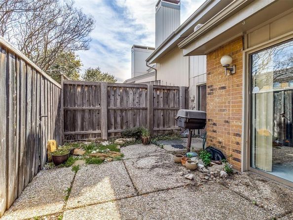 12219  Montego Plaza , Dallas Texas 75230