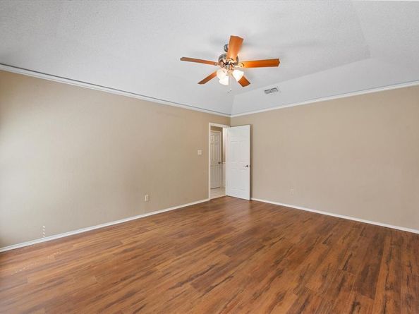 1536  Stratford Drive , Mansfield Texas 76063
