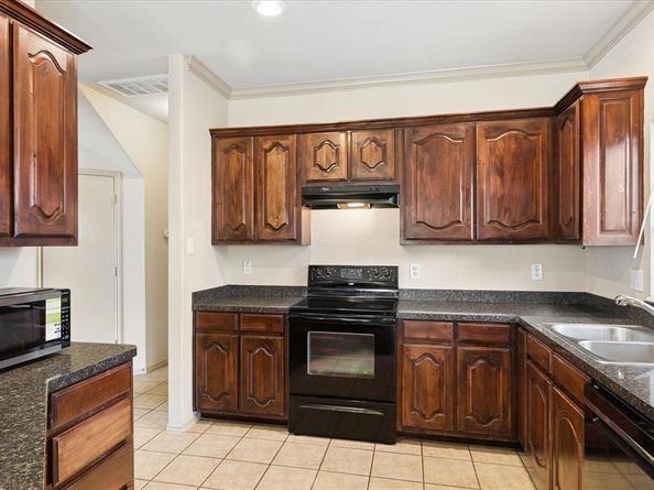1107  Kielder Court , Fort Worth Texas 76134