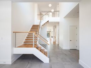 6446  Prestonshire Lane , Dallas Texas 75225