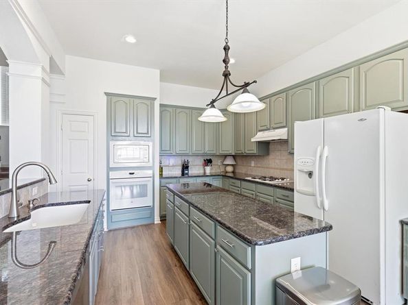 3264  Paddock Circle , Flower Mound Texas 75022