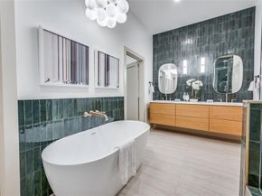 3613  lafayette  , Fort Worth Texas 76107