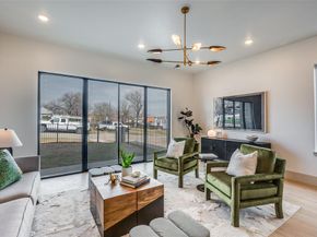 3613  lafayette  , Fort Worth Texas 76107