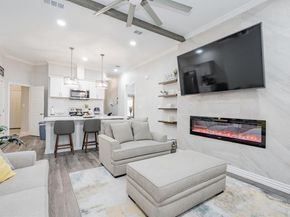 4006  Metropolitan Avenue , Dallas Texas 75210