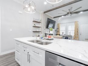 4006  Metropolitan Avenue , Dallas Texas 75210