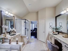 936  Bending Oak Drive , Cedar Hill Texas 75104