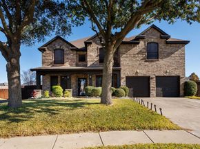 936  Bending Oak Drive , Cedar Hill Texas 75104