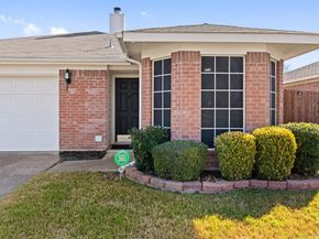 6985  Avington Way , Fort Worth Texas 76133