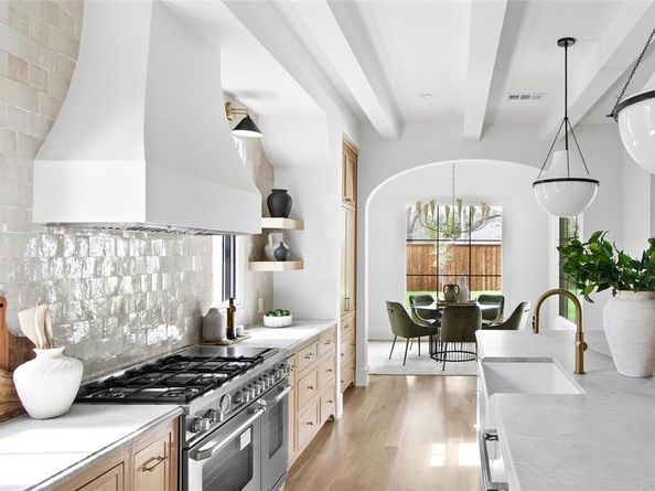 8703  Redondo Drive , Dallas Texas 75218