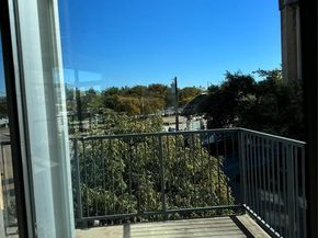 1001  Belleview Street  201, Dallas Texas 75215